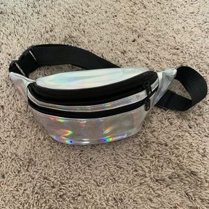 Holographic Fannypack